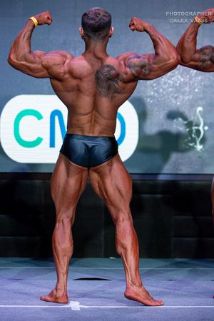 CLASSIC PHYSIQUE НОВИЧКИ